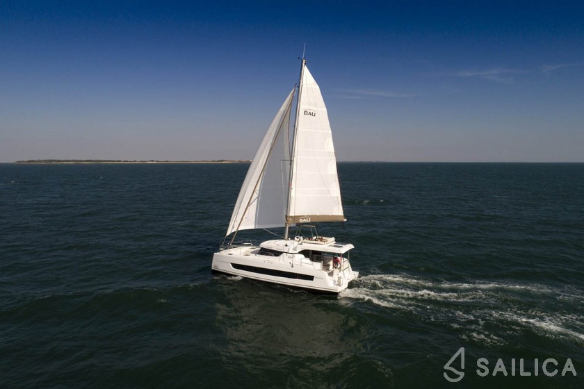 Bali Catspace - Yacht Charter Sailica