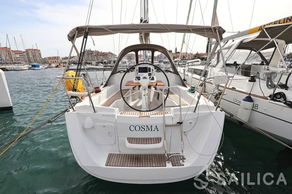 Sun Odyssey 33i - Yacht Charter Sailica
