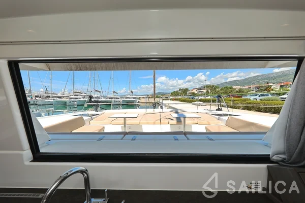 Bali 4.3 - Yacht Charter Sailica