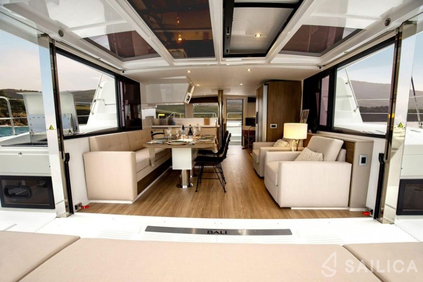 Bali 4.4 - Yacht Charter Sailica