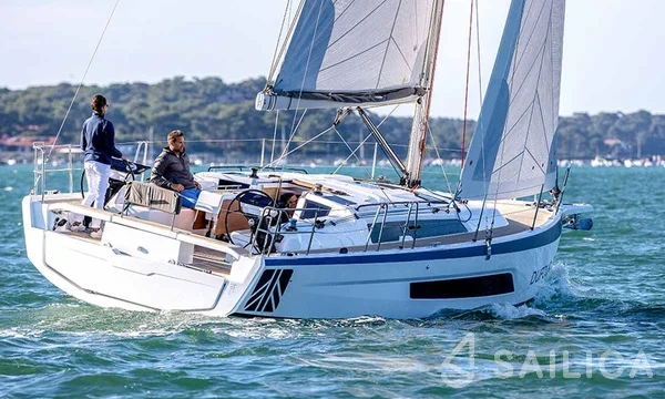 Dufour 37 - Yacht Charter Sailica