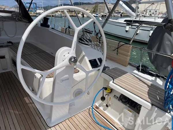 Bavaria 46 Cruiser - Yacht Charter Sailica