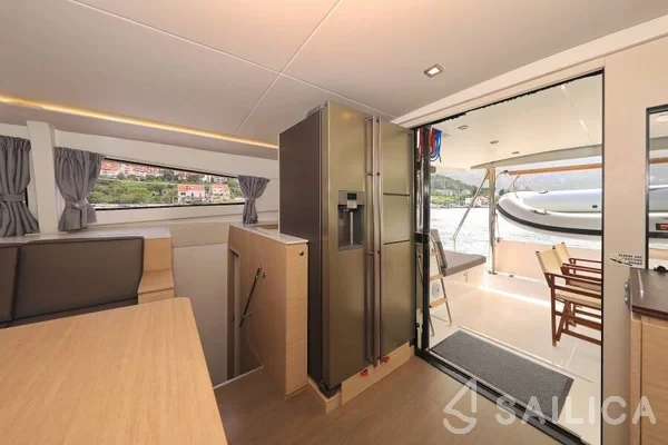 Bali 4.5 - Yacht Charter Sailica