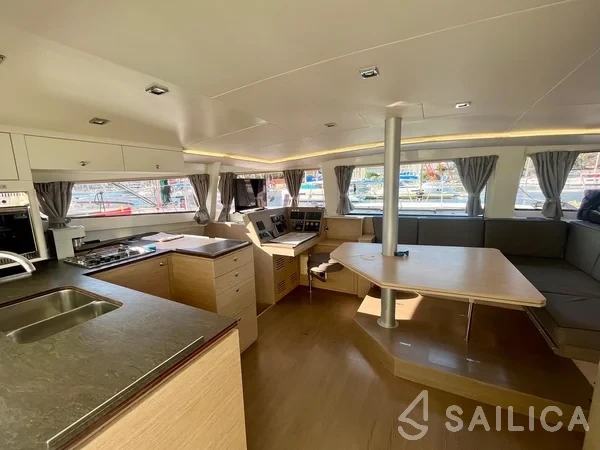 Bali 4.5 - Yacht Charter Sailica