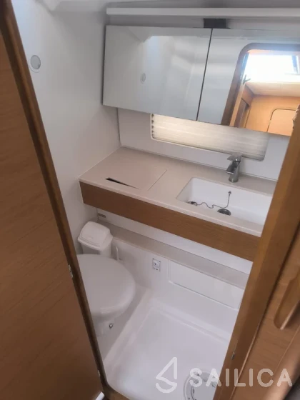 Dufour 41 - Yacht Charter Sailica