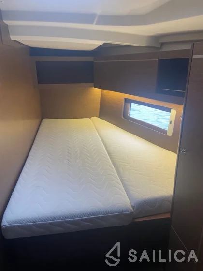 Oceanis 46.1 - Yacht Charter Sailica