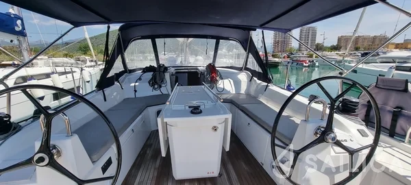 Oceanis 40.1 - Yacht Charter Sailica