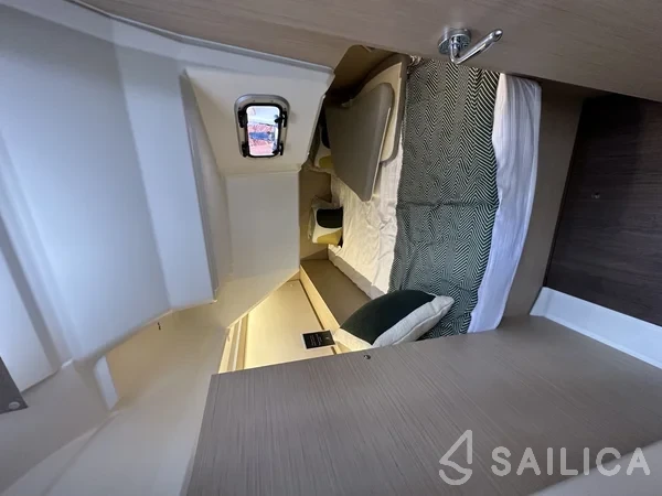 Oceanis 37.1 - Yacht Charter Sailica
