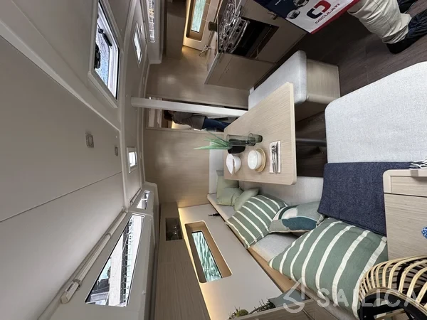 Oceanis 37.1 - Yacht Charter Sailica