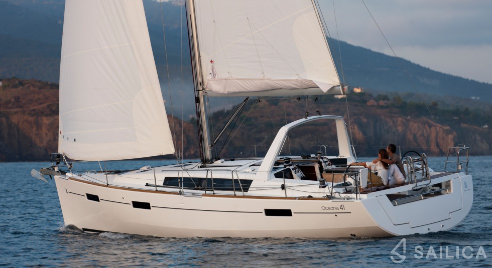 Oceanis 41 - Yacht Charter Sailica