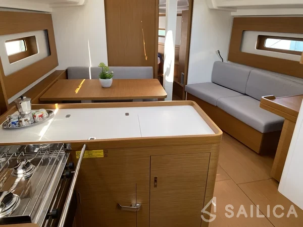 First 44 - Yacht Charter Sailica