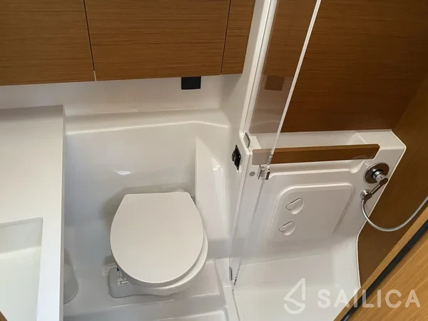 First 44 - Yacht Charter Sailica
