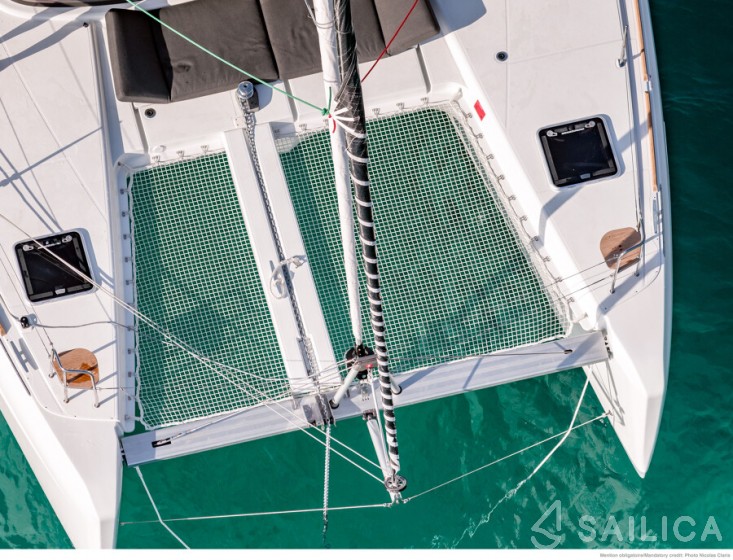 Lagoon 40 - Yacht Charter Sailica