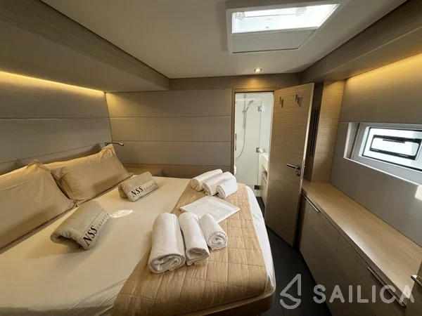 Lagoon 55 - Yacht Charter Sailica