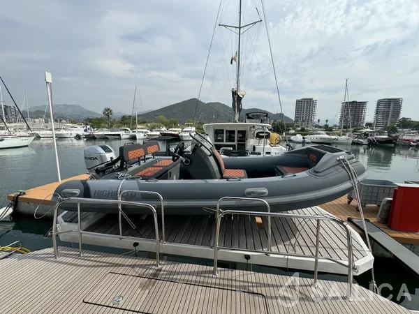 Lagoon 55 - Yacht Charter Sailica