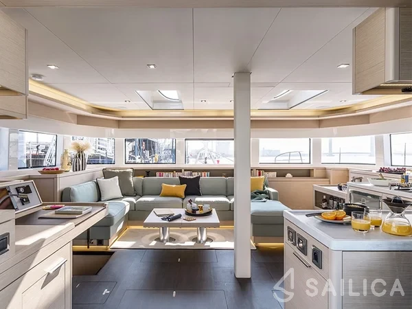 Lagoon 55 - Yacht Charter Sailica