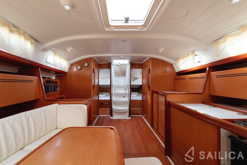Cyclades 43.3 - Yacht Charter Sailica