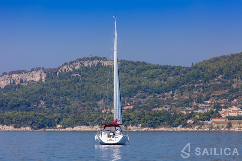 Cyclades 43.3 - Yacht Charter Sailica
