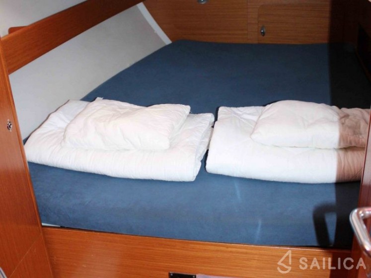 Cyclades 43.3 - Yacht Charter Sailica