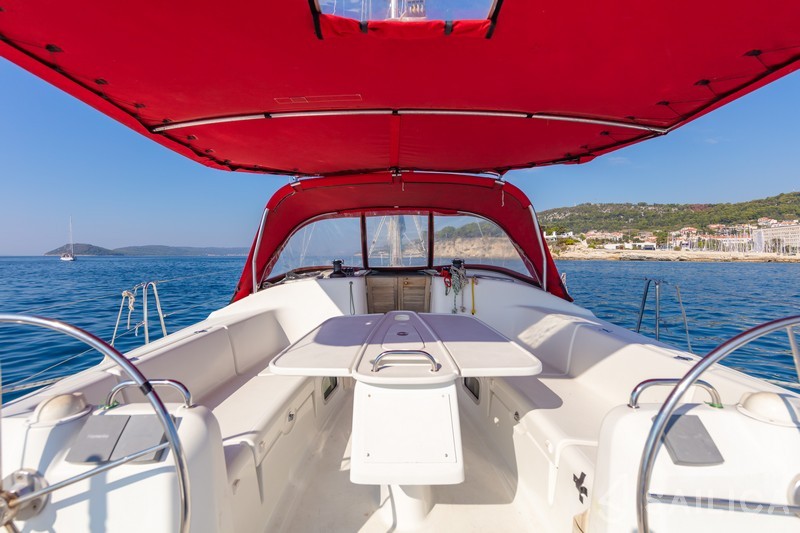Cyclades 43.3 - Yacht Charter Sailica