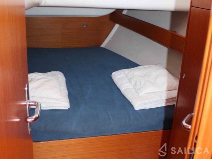 Cyclades 43.3 - Yacht Charter Sailica