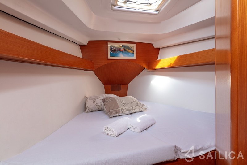 Cyclades 43.3 - Yacht Charter Sailica