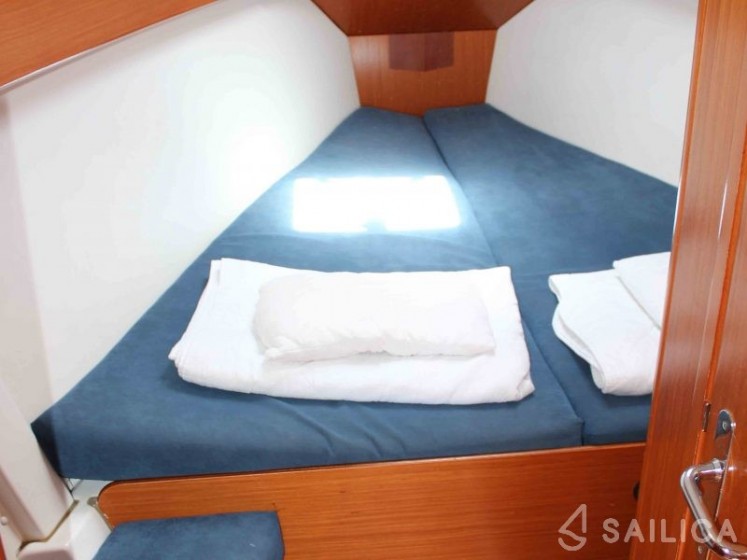 Cyclades 43.3 - Yacht Charter Sailica