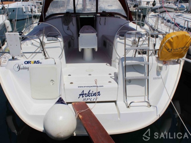 Cyclades 43.3 - Yacht Charter Sailica