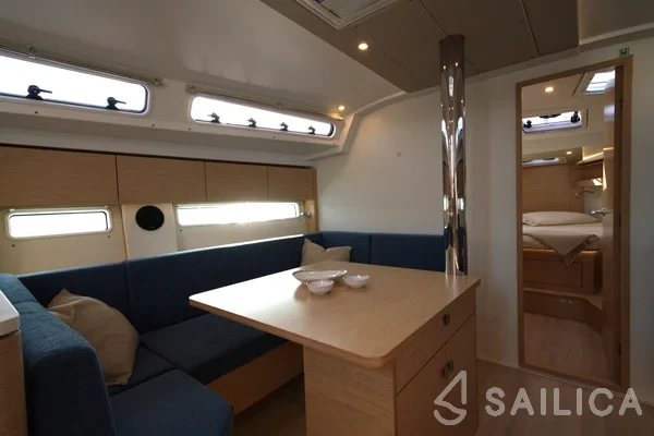 Hanse 410 - Yacht Charter Sailica