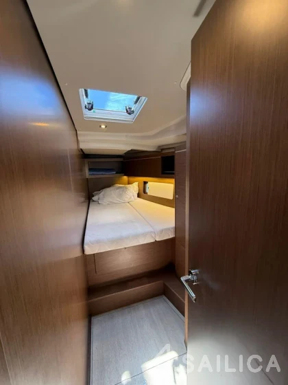 Oceanis 46.1 - Yacht Charter Sailica