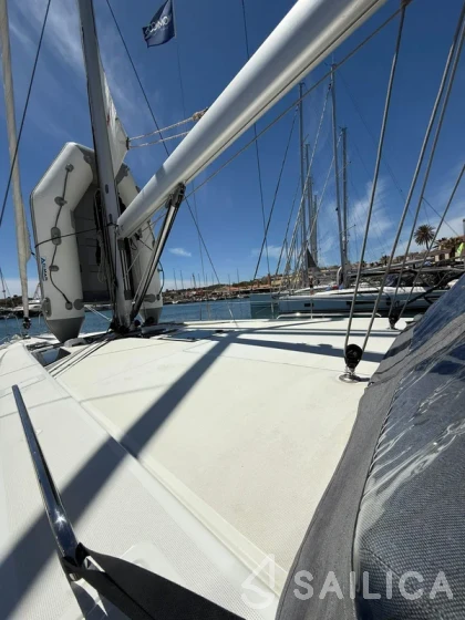 Oceanis 46.1 - Yacht Charter Sailica