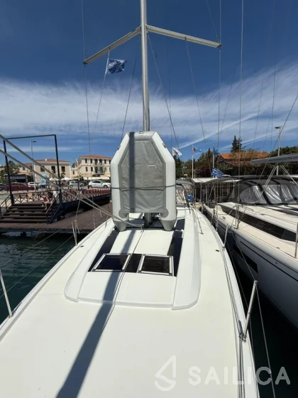 Oceanis 46.1 - Yacht Charter Sailica