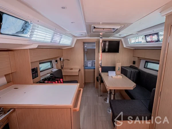 Bavaria C38 - Yacht Charter Sailica