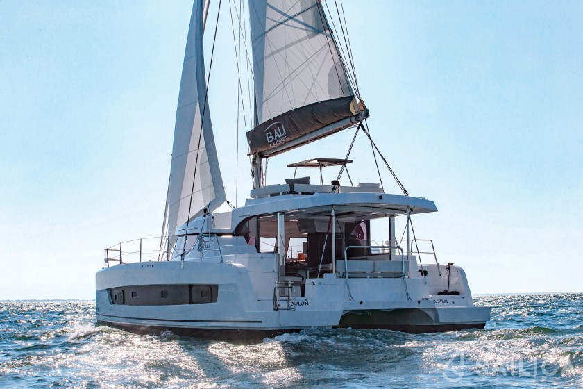 Bali Catspace - Yacht Charter Sailica