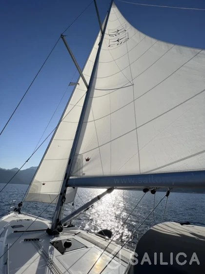 Bavaria C42 - Yacht Charter Sailica