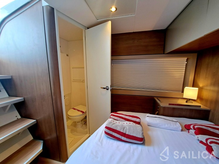 Bali 4.6 - Yacht Charter Sailica