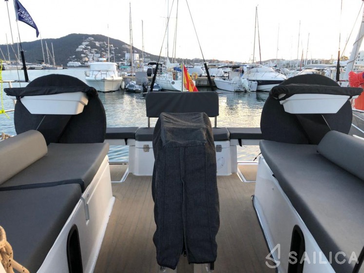 Dufour 37 - Yacht Charter Sailica