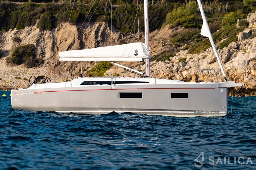 Oceanis 34.1 - Yacht Charter Sailica