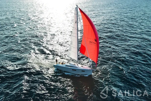 Oceanis 34.1 - Yacht Charter Sailica