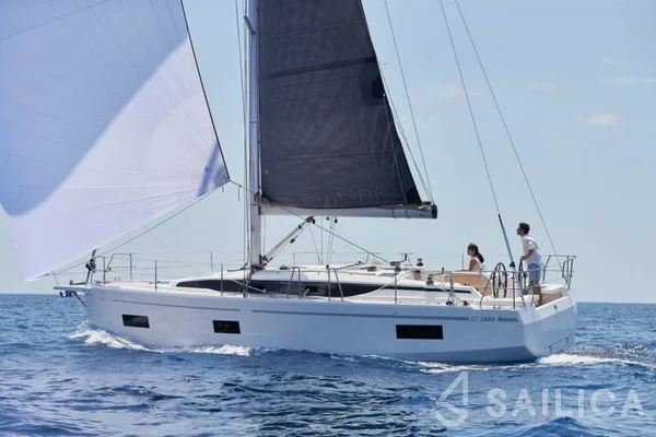 Bavaria C38 - Yacht Charter Sailica