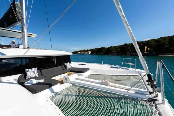 Lagoon 46  - Yacht Charter Sailica