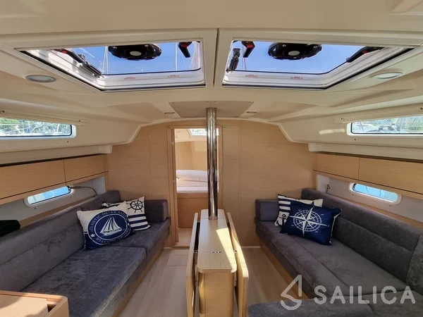 Hanse 348 - Yacht Charter Sailica