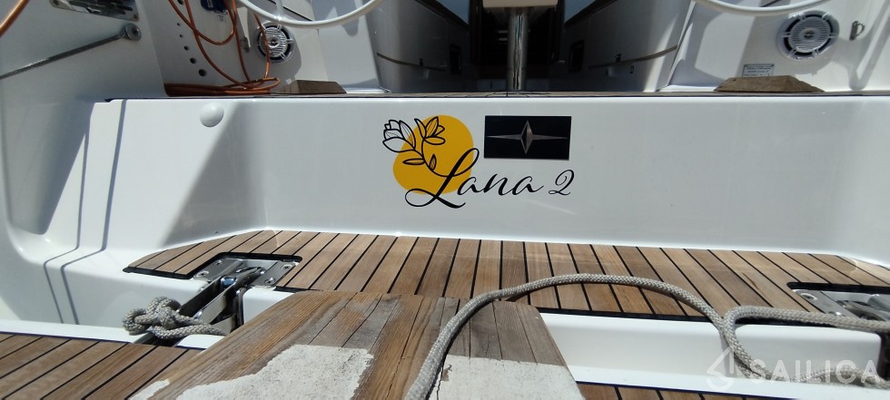 Bavaria 37 Cruiser - Yacht Charter Sailica