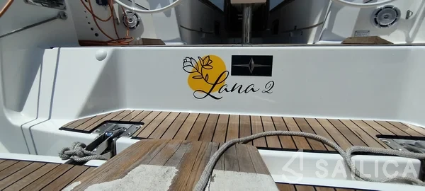 Bavaria 37 Cruiser - Yacht Charter Sailica