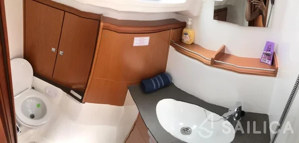 Bavaria 37 Cruiser - Yacht Charter Sailica
