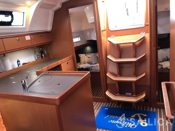 Bavaria 37 Cruiser - Yacht Charter Sailica