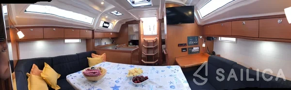 Bavaria 37 Cruiser - Yacht Charter Sailica