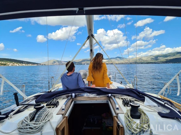 Bavaria 37 Cruiser - Yacht Charter Sailica