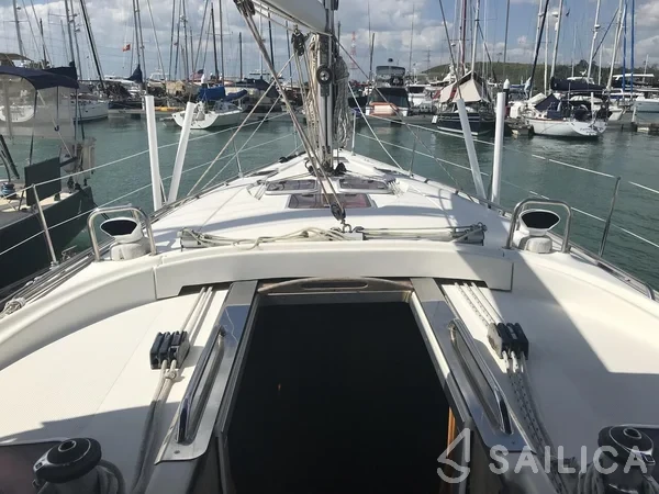Bavaria 40 Cruiser - Yacht Charter Sailica