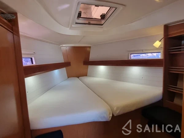 Bavaria 36 Cruiser - Yacht Charter Sailica